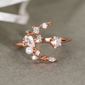 Anello con Zirconia Cubica a Forma di Stella e Luna per Donne, Fascia alla Moda con Design Celestiale Creativo - Product Image 2