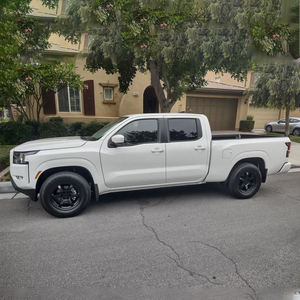 Housses de siège en cuir artificiel sur mesure pour Nissan Frontier Crew Cab 2005-2021, ensemble complet toutes saisons, 5 places - Product Image 5