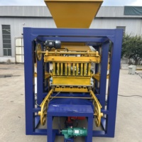Machine à briques hydraulique QT4-24 pour blocs pleins et creux