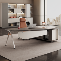 Escritorio Ejecutivo Moderno y Minimalista, Construcción en MDF, Muebles de Oficina de Diseño de Lujo para Directores y Jefes, Estética de Alta Gama