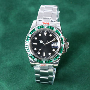 Montre de luxe pour homme sans logo, personnalisée, avec mouvement NH35, cadran vert, diamants, étanche 10 bars, automatique mécanique NH35 - Product Image 2