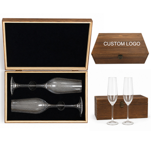 Copas de Champán de Cristal Grabadas con Logotipo Personalizado, Juego de Regalo en Caja de Madera con Tapa Deslizante - Product Image 1