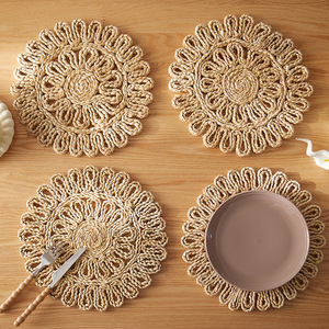 Woven Corn Husk <b>Placemat</b> Round Eco-Friendly Heat Insulating <b>Table</b> Mat For <b>Dining</b> Use - Product Image 2