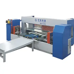 Automatic cloth package machine with PE film