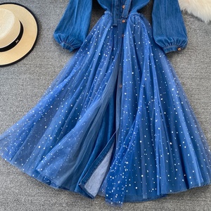 Robes en jean pour femmes à manches longues, avec revers latéraux à volants, liens et empiècements en maille - Product Image 3