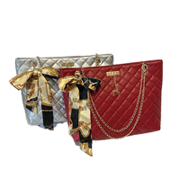 Sacs à chaîne matelassés simples et tendance pour femmes, prix de gros bas, sacs à main en losanges avec foulards assortis
