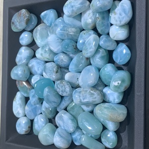 Pierre précieuse naturelle Larimar bleue de qualité AAAAA certifiée IGI, roulée par Rida Creations pour la fabrication de bijoux - Product Image 3