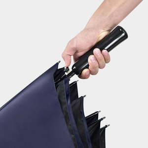 Parapluie de golf coréen haut de gamme pour homme, léger, anti-UV, avec cadre et poignée en fibre de carbone personnalisés et luxueux, pour la pluie - Product Image 3