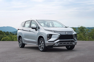 ขอบโครเมียมตกแต่งฝากระโปรงหน้ารถยนต์ Montero Sport สำหรับ Xpander <span class=keywords><strong>FORTUNER</strong></span> <span class=keywords><strong>EVEREST</strong></span> ขายส่ง - Product Image 6