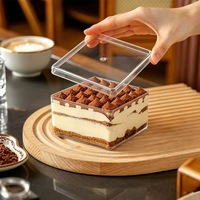 Boîte à emporter carrée en PS acrylique pour petit tiramisu, dessert transparent, mousse, gâteau éponge au soja