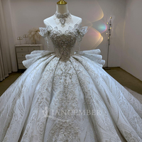 JJ107 Robe de mariée moderne style Empire coupe princesse avec traîne chapelle, ornée de perles, d'applications florales en dentelle et de cristaux, à manches longues