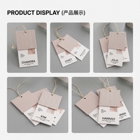 Étiquettes suspendues personnalisées pour vêtements, recyclables et écologiques, en papier gaufré 3D de luxe, avec logo et couleur personnalisés
