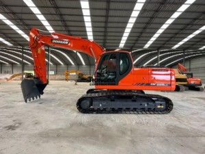 Doosan รถขุดตีนตะขาบมือสอง DX225LC จากญี่ปุ่น DX225LC เครื่องยนต์ - Product Image 3