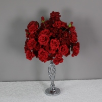 Bouquet de roses artificielles en soie rouge de luxe pour centre de table de réception de mariage