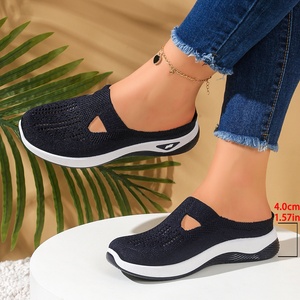 Zapatos deportivos informales con forro de malla para mujer, suela blanda, transpirables, sin cordones, para mamás de mediana edad y mayores, Color sólido, Verano - Product Image 3