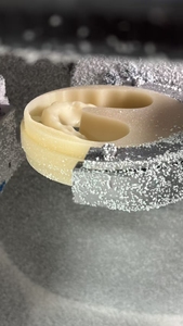 เครื่องกัดซีเอ็นซี Yucera YRC-8 PRO ความแม่นยำสูง แบบห้าแกน สำหรับงานแห้งและเปียก  แบบออลอินวัน สำหรับห้องปฏิบัติการทันตกรรม - Product Image 3