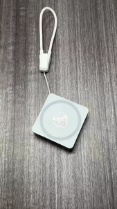 Banco de energía ultradelgado de 5000mAh con carga inalámbrica magnética de 15W, cable PD de 22,5 W y pantalla OLED para tiendas y promociones de dispositivos - Product Image 5