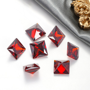 พลอยเซอร์โคเนียสังเคราะห์ทรงสี่เหลี่ยมขนาด 6/8/10 มม. สีแดง ความเงางามสูง - Product Image 1