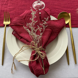 Élégante serviette de table en lin 100% faite à la main avec des couleurs personnalisées et un motif brodé lavable pour un repas luxueux - Product Image 5