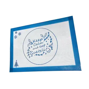 White and blue Christmas silicone baking mat High temperature resistant and easy to clean oven mat Bread mat