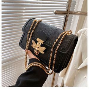 Sac à bandoulière carré grande taille tendance rétro pour femme Usa Mairun 2024, texture chic occidentale, doublure en PU, fermeture éclair, chaînes, modèle 823 - Product Image 2