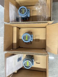 Bon <span class=keywords><strong>prix</strong></span> – Transmetteur Emerson Rosemount 8732E + Capteurs de débit <span class=keywords><strong>magnétique</strong></span> à bride 8705 - Product Image 3