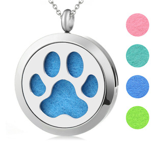 Ciondolo Aromaterapico a Forma di Impronta Animale Cartoon, <span class=keywords><strong>Magnete</strong></span> Rotondo in Acciaio Inossidabile <span class=keywords><strong>con</strong></span> Collana per Profumo e Incenso, Catene alla Moda - Product Image 1