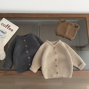 Ropa coreana importada para niños, cárdigan de punto de otoño para niños pequeños, suéter decorado con botones bonitos a la moda para salidas - Product Image 1