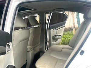<span class=keywords><strong>Honda</strong></span> <span class=keywords><strong>Civic</strong></span> Sedán - Interior Espacioso y Auto Usado a Precio Accesible - Product Image 4