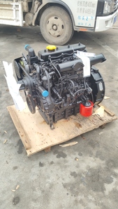Moteur Leiden 4L23BT adapté aux tracteurs à roues de petite taille 354 404 - Product Image 2
