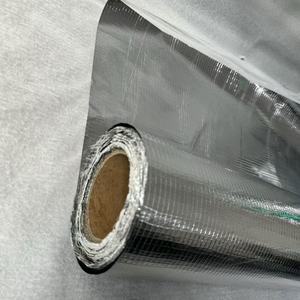 Film réfléchissant thermique ignifuge en aluminium renforcé <span class=keywords><strong>de</strong></span> fibres <span class=keywords><strong>de</strong></span> <span class=keywords><strong>verre</strong></span> haute résistance pour l'isolation des conduites <span class=keywords><strong>de</strong></span> climatisation - Product Image 6