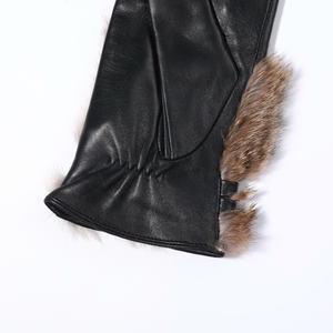 <span class=keywords><strong>Gants</strong></span> <span class=keywords><strong>en</strong></span> fourrure de lapin et <span class=keywords><strong>en</strong></span> <span class=keywords><strong>cuir</strong></span> de mouton véritable à la mode pour hommes <span class=keywords><strong>Gants</strong></span> à écran tactile <span class=keywords><strong>en</strong></span> peluche pour un usage quotidien Hiver chaud - Product Image 4