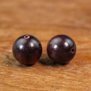 Cuentas de palisandro indio de 8 mm, redondas, con acabado pulido de espejo, para la fabricación de pulseras y accesorios de joyería. - Product Image 2