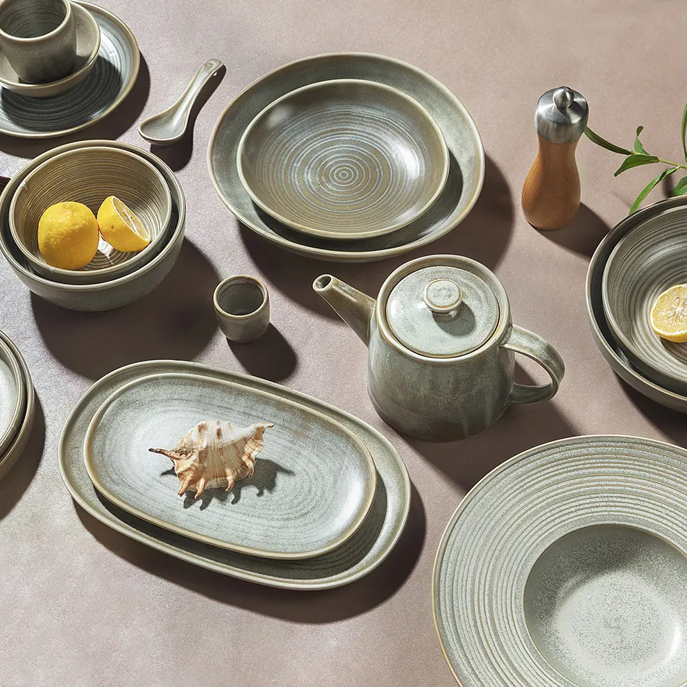 YAYU 2020 luxury english handmade high temperature resistance stocked round irregular restaurant chinese set porcelain tableware