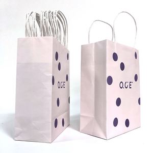 Bolsas de Papel Kraft Reciclado para Empacar Ropa, Zapatos y Calcetines con Asas de Parche y Logotipo Personalizado - Product Image 5