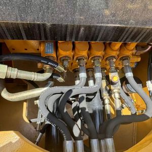 Retroexcavadora Caterpillar CAT420F usada, motor japonés de segunda mano, motor de núcleo de peso operativo de 8 toneladas en buenas condiciones - Product Image 5