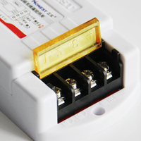 Interrupteur sans fil Honest 220V avec télécommande, portée 1000m, IP11, pour éclairage et contrôle électrique traversant les murs