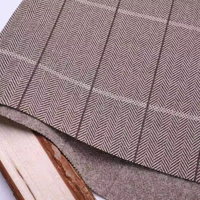 Tissu Textile Personnalisé en Gros pour Vêtements en Polyester 280GSM, Motif Écossais, Jacquard Tricoté, Chevron, Brossé, pour Manteaux
