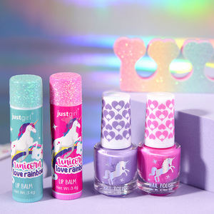 Bouteille d'eau de <span class=keywords><strong>baume</strong></span> à lèvres pour filles, bouteille de <span class=keywords><strong>boisson</strong></span> pour salon de beauté, tasse pour enfants, Tube de <span class=keywords><strong>baume</strong></span> à lèvres, ensemble de vernis à ongles, vente en gros - Product Image 4