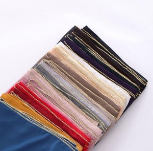 Vente chaude femmes longue en mousseline de soie Hijab diamant griffe chaîne et perle Modal écharpe en gros malaisie indonésie populaire moyen-orient - Product Image 1