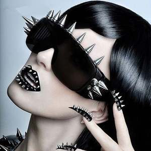 Gafas de Sol Steampunk Novedosas y Modernas al por Mayor, Gafas de Fiesta con Remaches Góticos para Hombres y Mujeres - Product Image 1