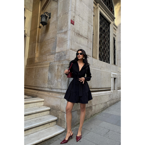 Vestido Corto Negro de Gabardina con Botones Delanteros y Dobladillo con Volantes, Cuello Cuadrado, Estilo Casual Moderno para Mujer, para Fiestas y Clubes, ODM OEM - Product Image 2