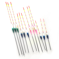 3 pcs/box Bouée verticale de haute qualité Flotteur de pêche à queue dure Flotteur de sapin Balsa Flotteur en bois Bobber Flottant Drift Box Pêche en rivière