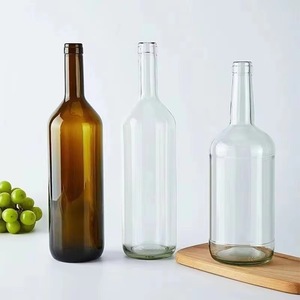 Bouteilles de liqueur en verre ambré foncé de 1000 ml avec bouchons en liège, capsules thermorétractables en PVC estampées or, vides, pour brassage maison, entonnoir à vin, vin mousseux - Product Image 1