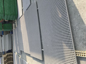 Grille en fibre de verre moulée en FRP avec surface supérieure sablée pour une meilleure adhérence - Product Image 6