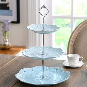 Support à gâteau royal, support à cupcakes, support à fruits, plateau à dessert, assiettes en céramique à <span class=keywords><strong>3</strong></span> niveaux pour mariage, fête du <span class=keywords><strong>thé</strong></span>, plateau personnalisé avec logo - Product Image 4