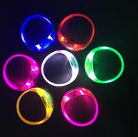 Bracelet de fête en Silicone avec LED clignotante et commande vocale