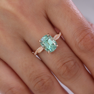 Anillo de moissanita verde de corte de mina antigua con cojín alargado de 4CT de piedra principal personalizada, anillo chapado en oro rosa de plata de ley 925 - Product Image 3