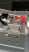 Fraiseuse CNC entièrement automatique GMC1813/GMC1830 à portique à 4 axes Fraiseuse CNC à portique conique de type vertical BT50