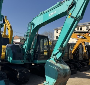 Fournir diverses marques et modèles d'excavatrices de grande taille d'occasion. Kobelco SK135 SK130 SK140 13,5 tonnes 13 tonnes 14 tonnes pour ferme/pierrebriseuse - Product Image 3